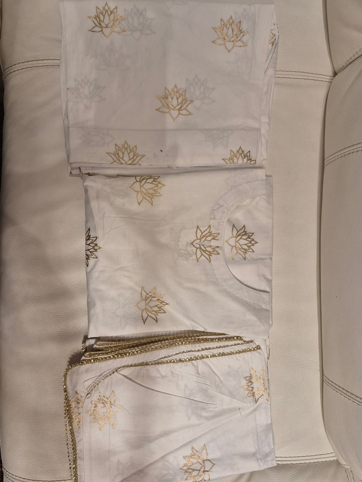 Elegant White 3-piece suit printed with gold lotus flower