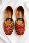 Traditional Zari & Threadwork Velvet Khussa