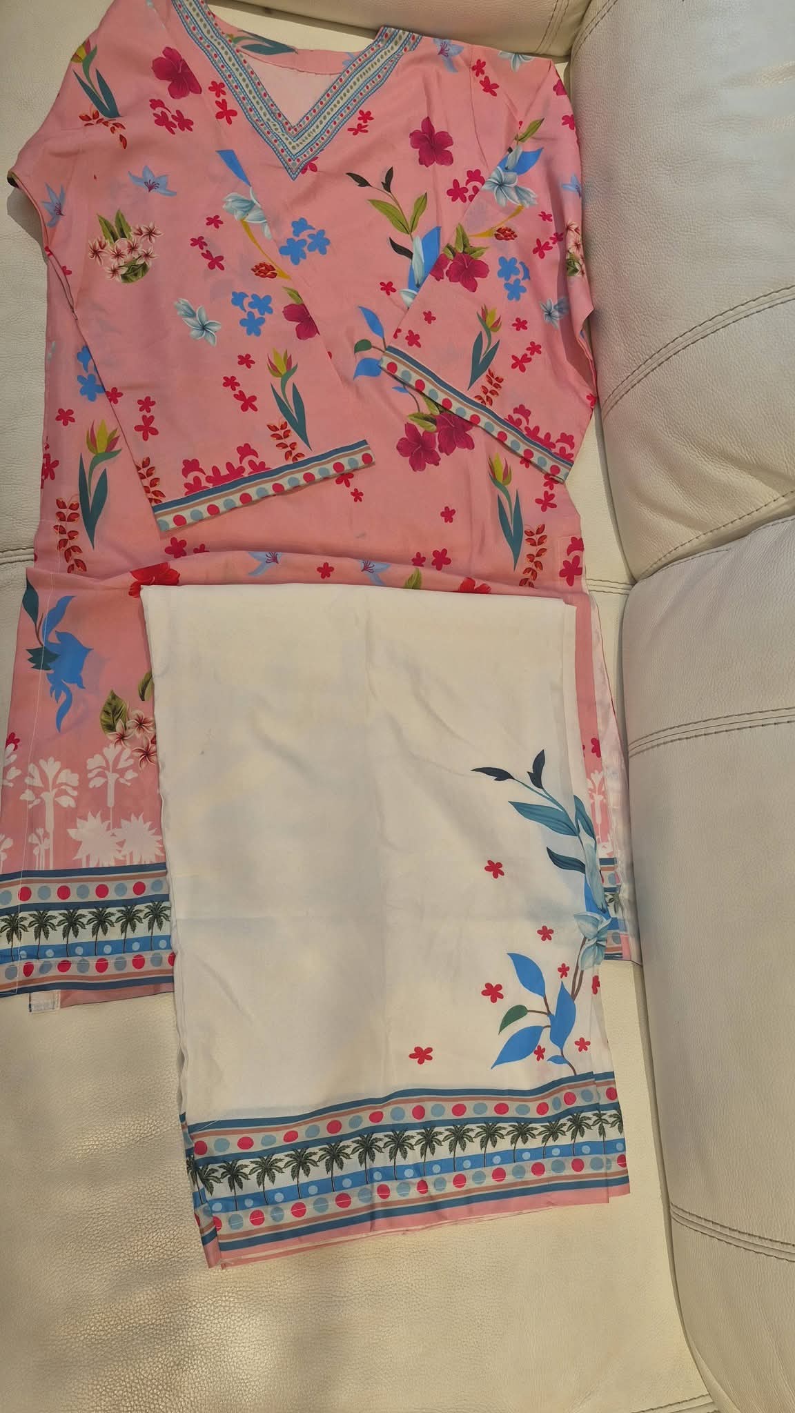 Pastel Pink Floral Printed Short Kurti with Palazzo Pants