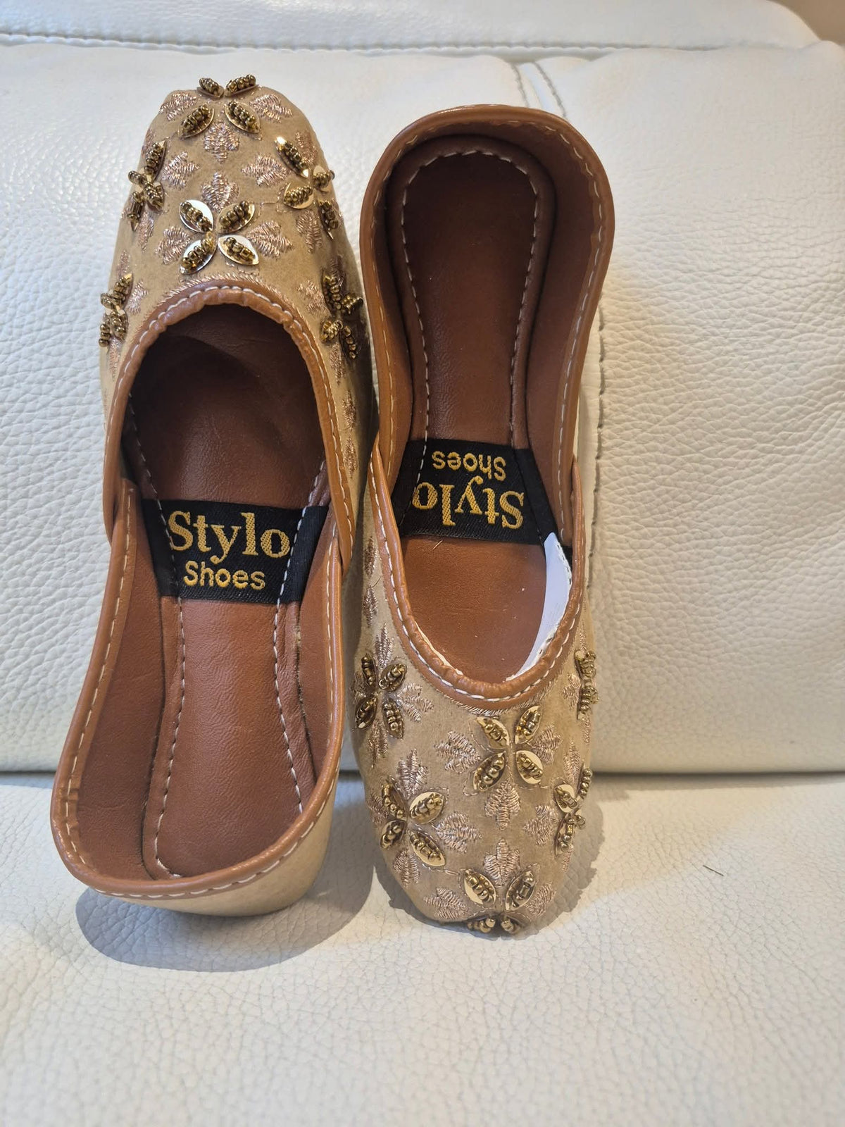 Gold sequin and bead floral khussa.