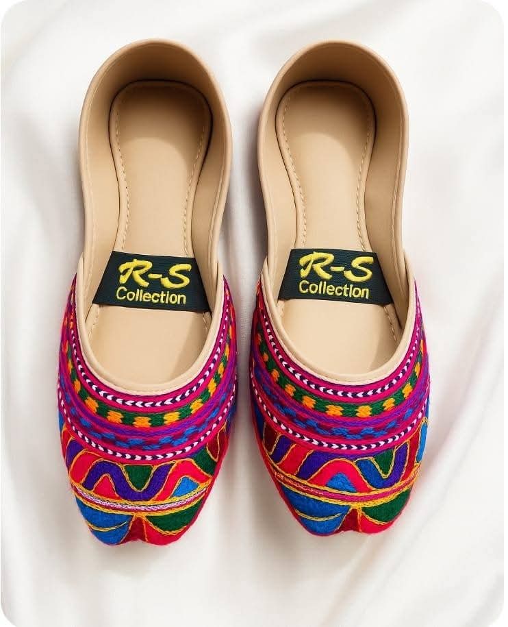 Multi-Color Threadwork Punjabi Khussa