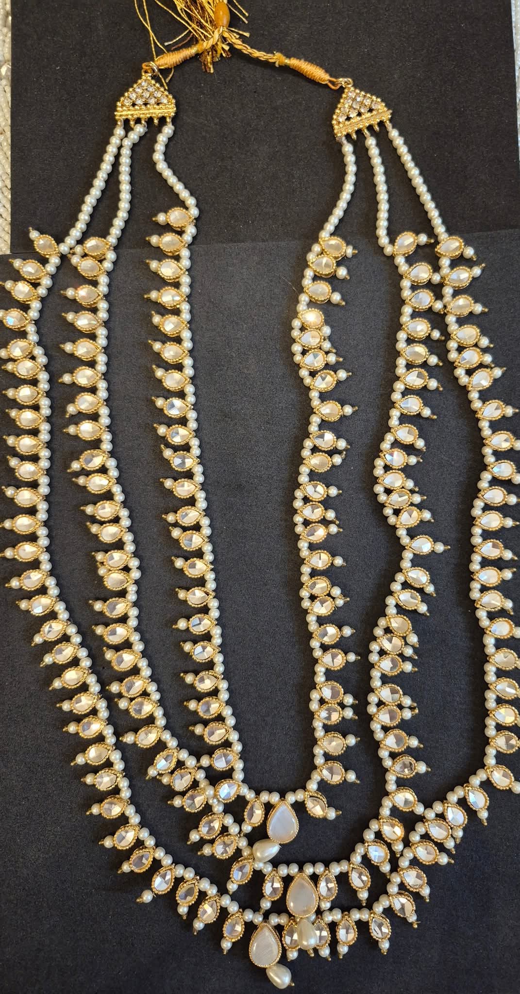 Graceful Pearl Layered Kundan Mala Set