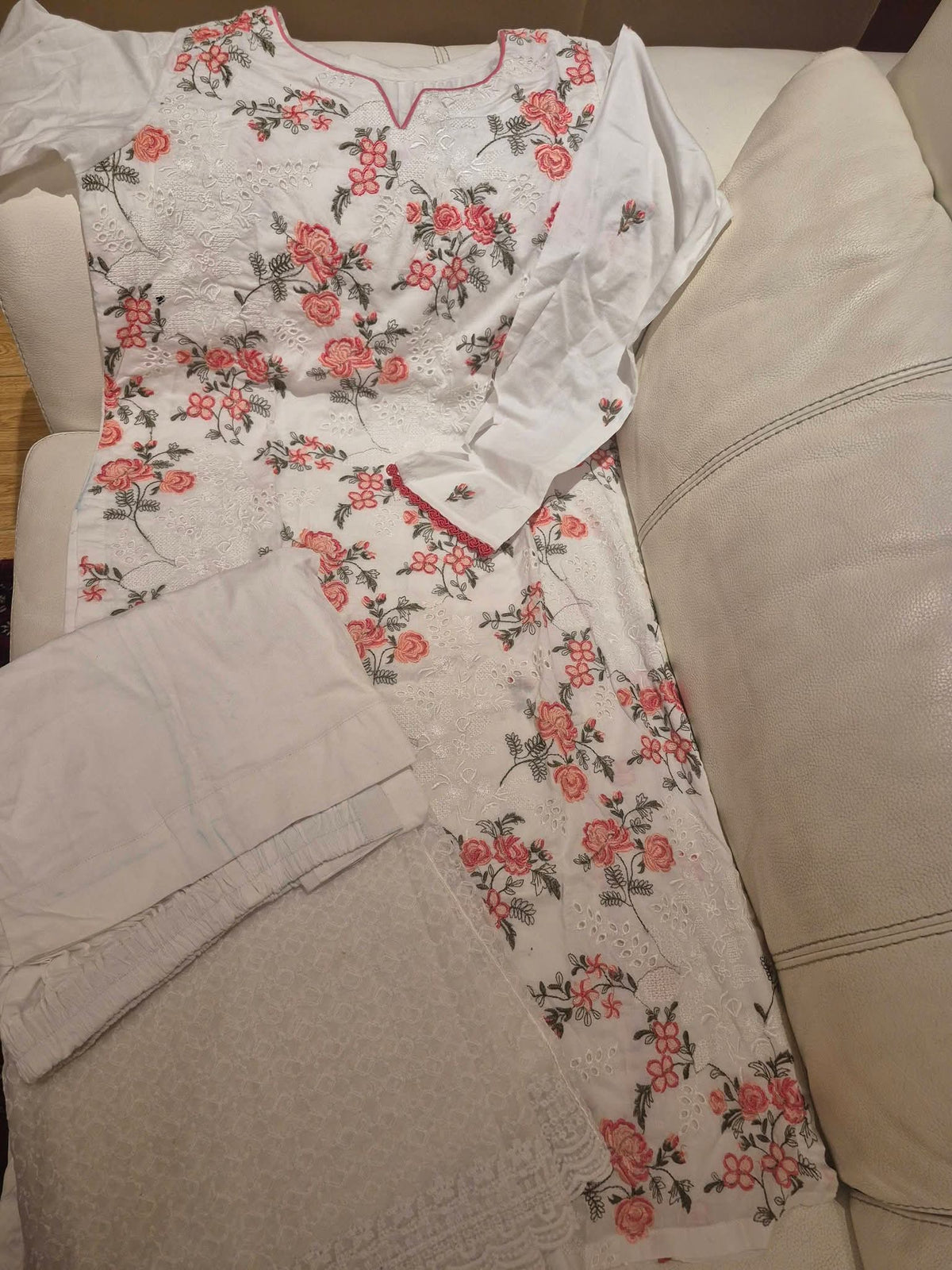 White Floral Chikankari Embroidered Kurta Set